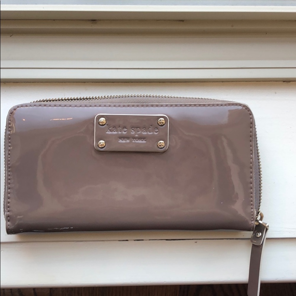 Kate spade continental zipper wallet